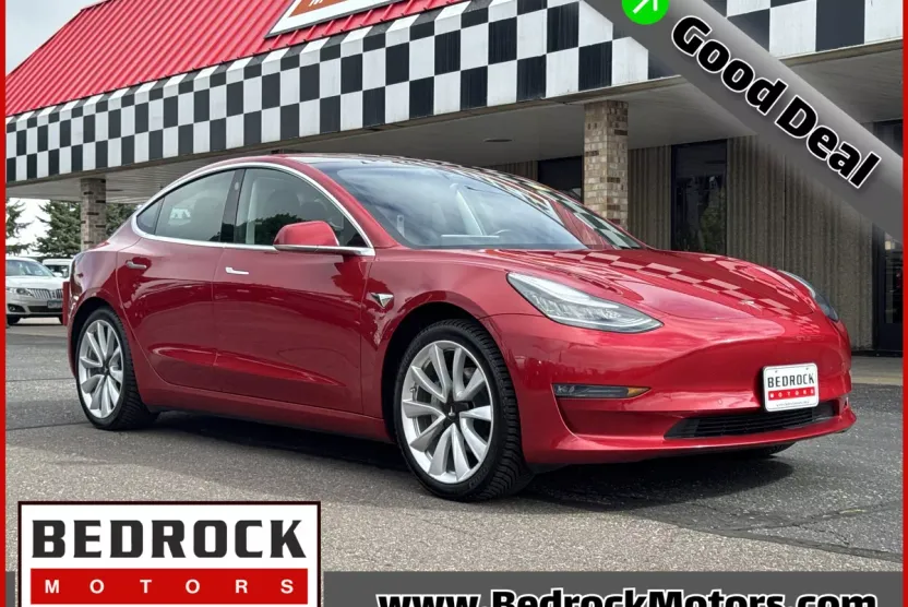 2019 Tesla Model 3 Long Range photo 1