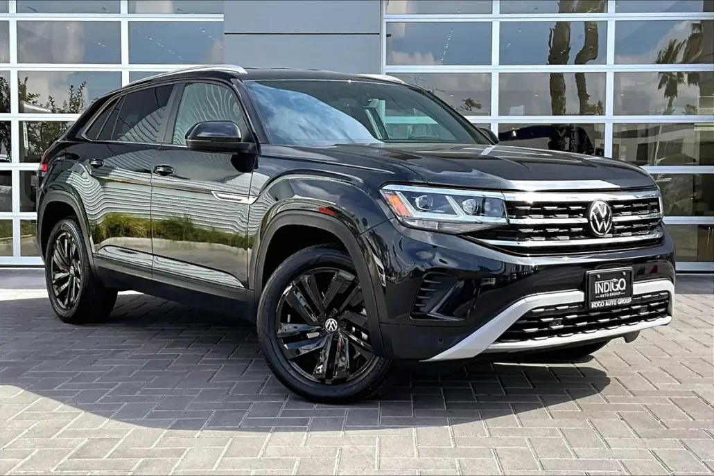 2023 Volkswagen Atlas Cross Sport V6 SE Technology photo 1