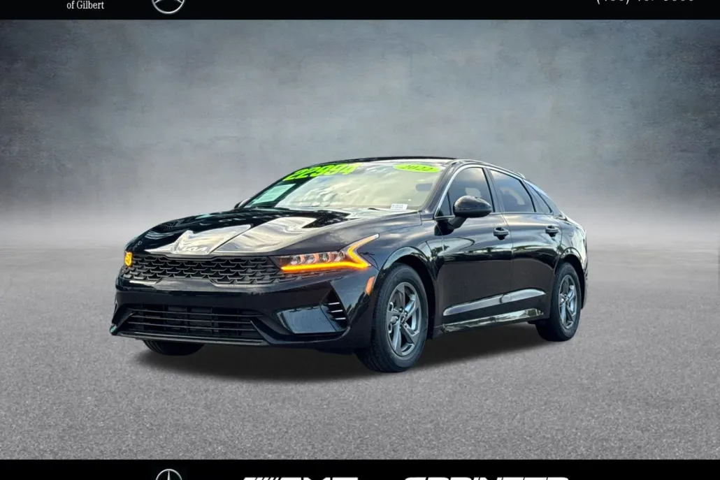 2022 Kia K5 LXS photo 1