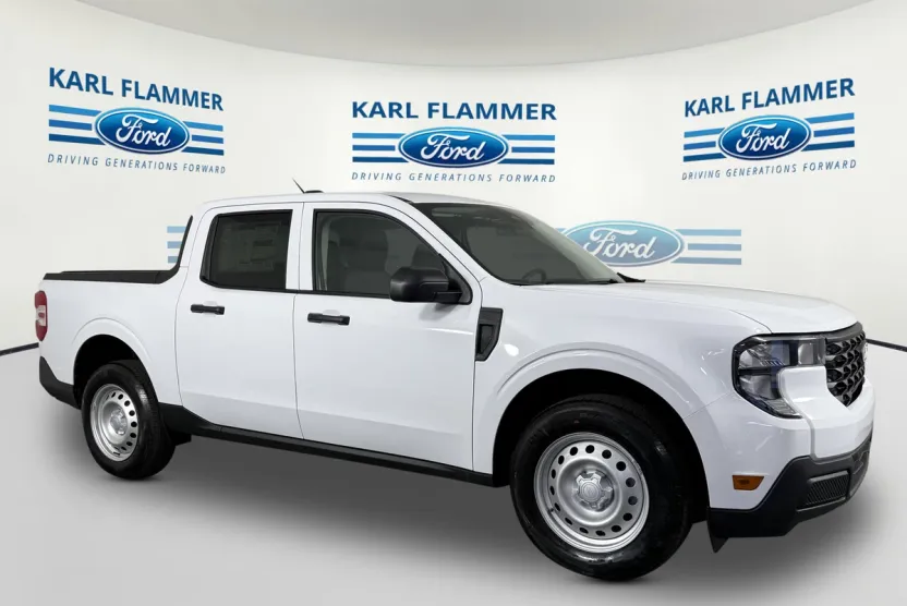 2025 Ford Maverick XL photo 1