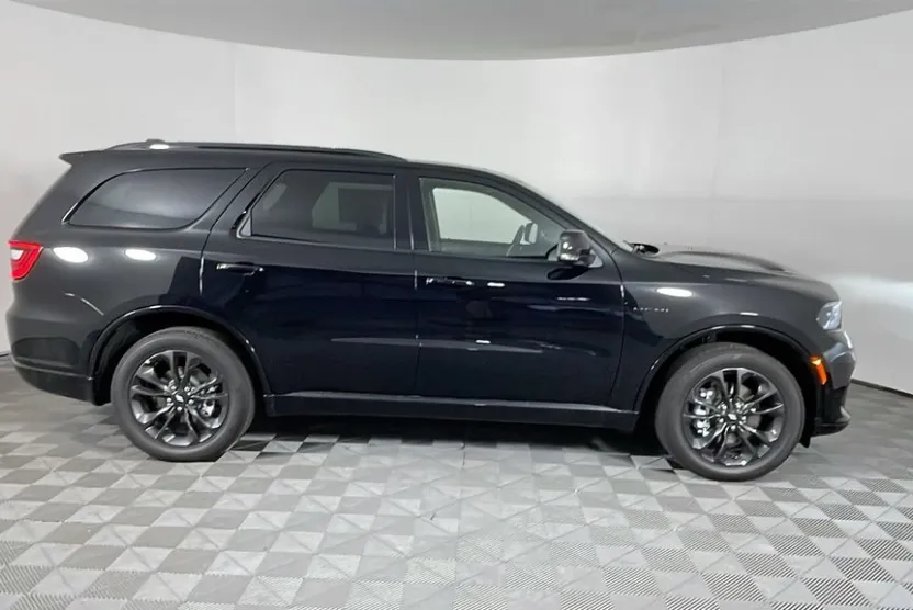 2025 Dodge Durango R/T Plus photo 1