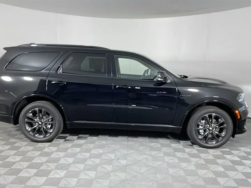 2025 Dodge Durango R/T Plus photo 1