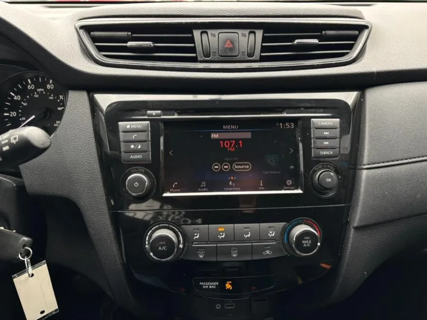 2018 Nissan Rogue S photo 13