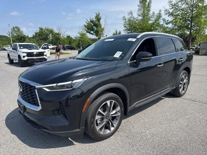 2024 Infiniti QX60 Luxe photo 1
