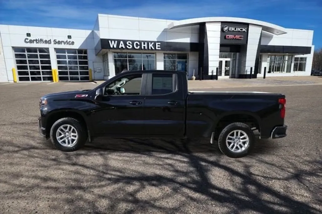 2019 Chevrolet Silverado 1500 RST photo 1