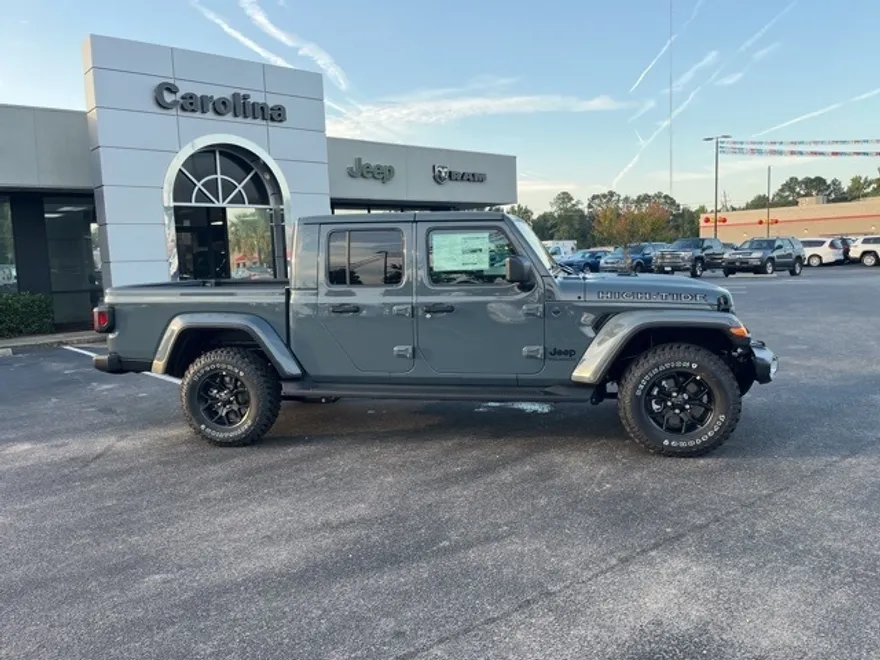 2025 Jeep Gladiator Sport photo 1