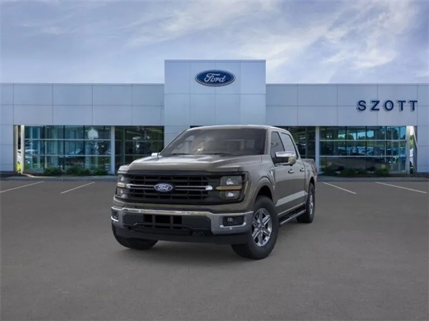 2025 Ford F-150 XLT photo 1