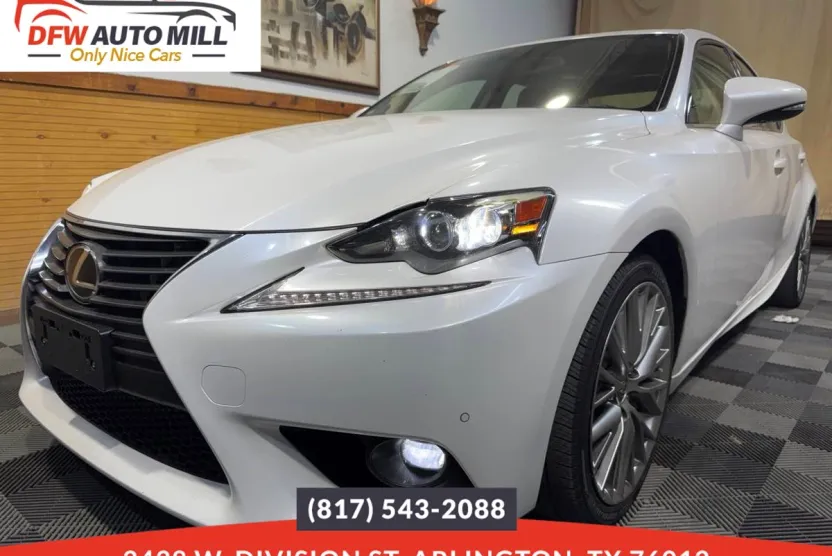 2016 Lexus IS 200t photo 1