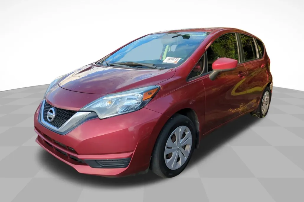 2018 Nissan Versa Note SV photo 1