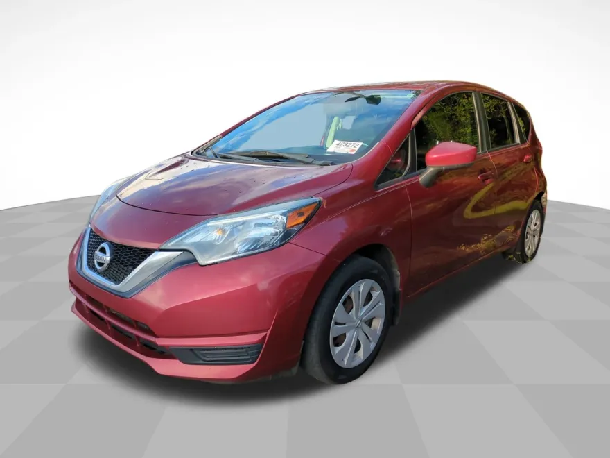 2018 Nissan Versa Note SV photo 1