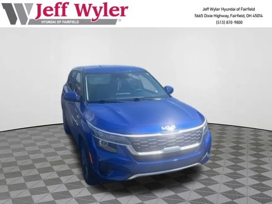 2023 Kia Seltos LX photo 1