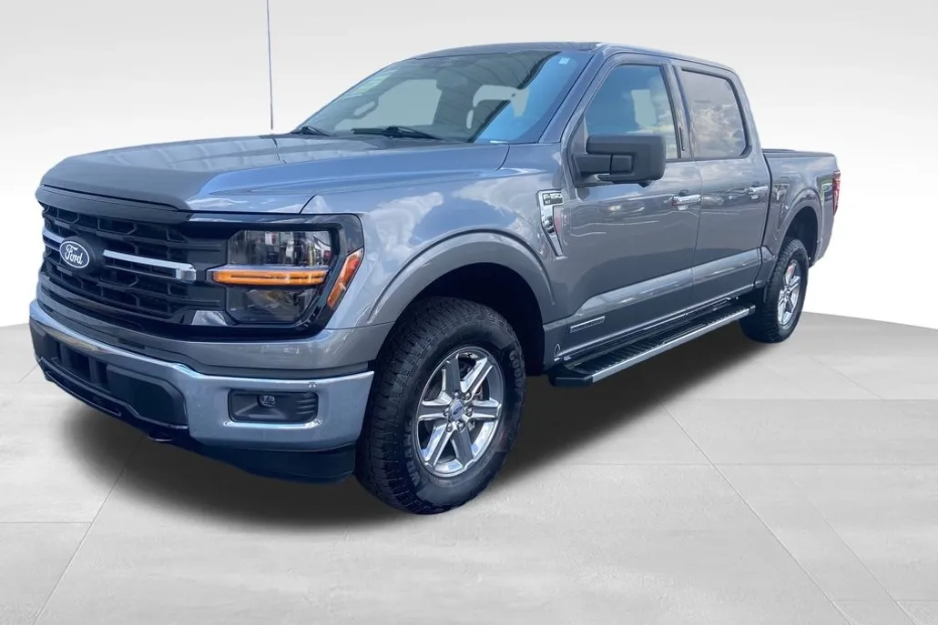 2024 Ford F-150 XLT photo 1
