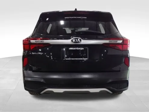 2021 Kia Seltos LX photo 4