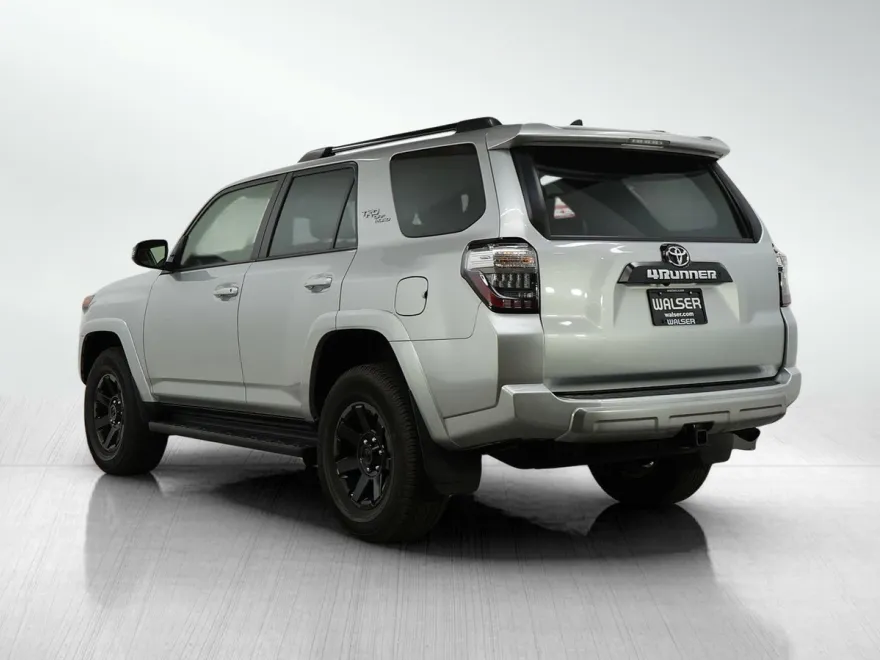 2024 Toyota 4Runner TRD photo 1