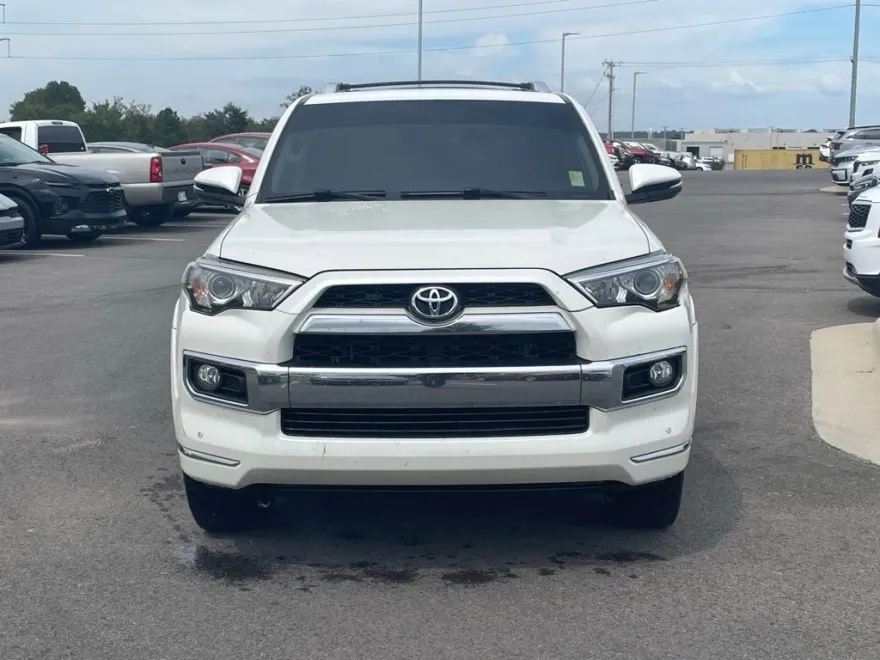 2017 Toyota 4Runner Limited photo 1