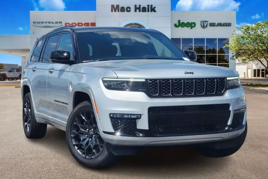 2025 Jeep Grand Cherokee L Summit photo 1
