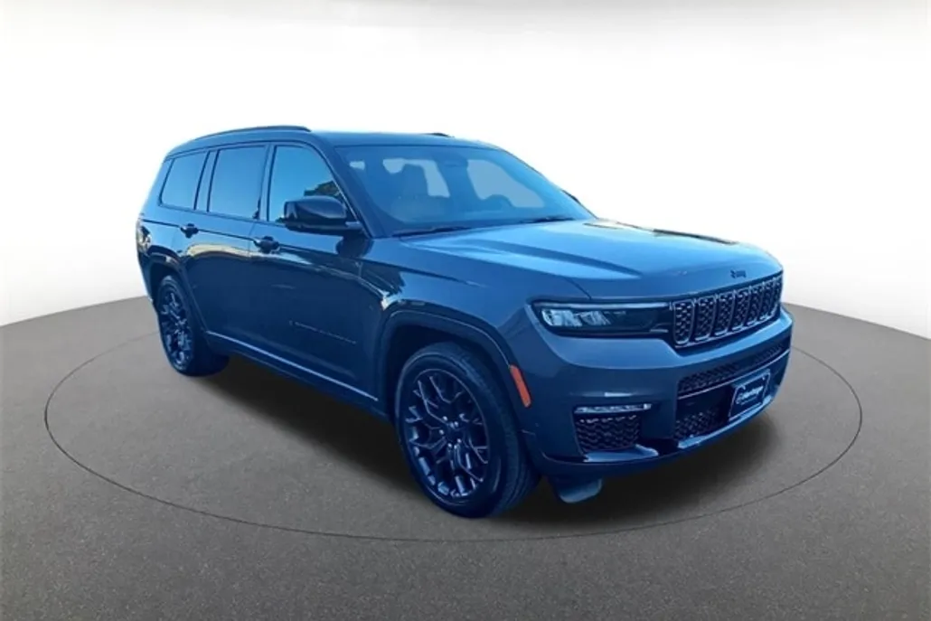 2024 Jeep Grand Cherokee L Summit Reserve photo 1