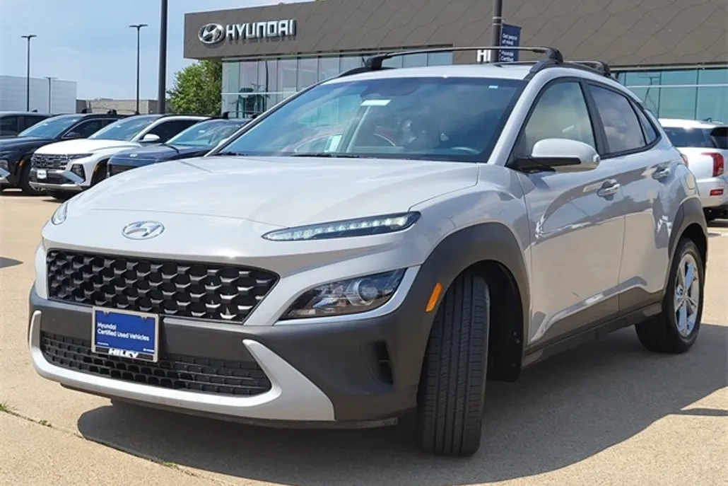 2023 Hyundai Kona SEL photo 1
