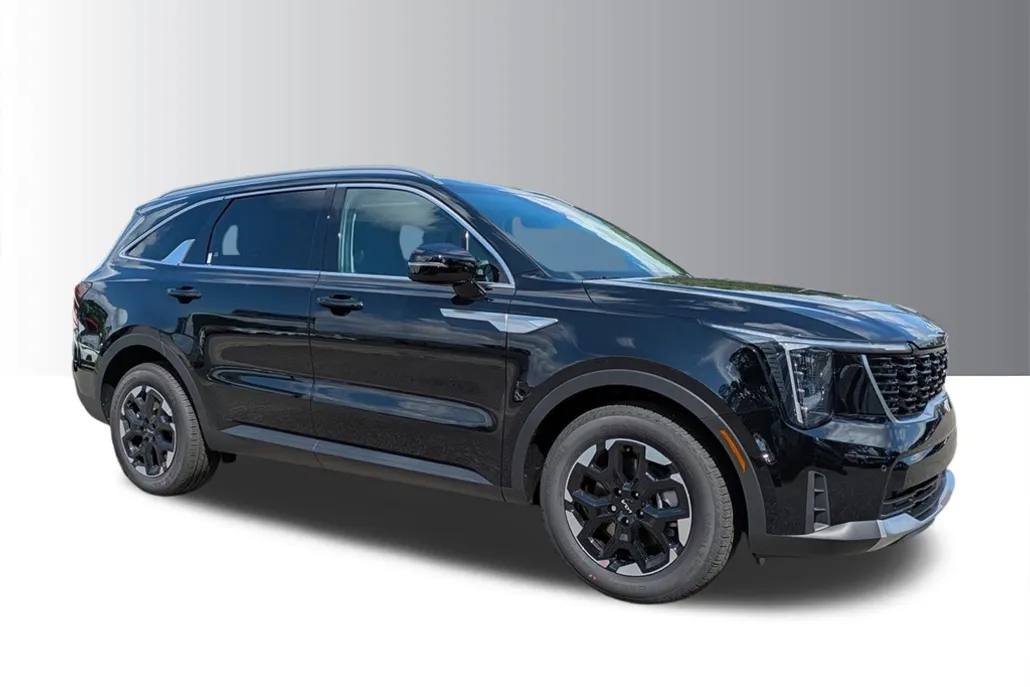 2025 Kia Sorento S photo 1