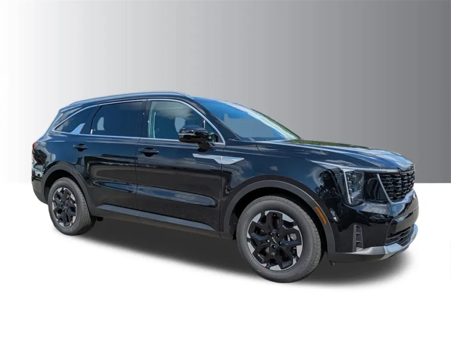2025 Kia Sorento S photo 1