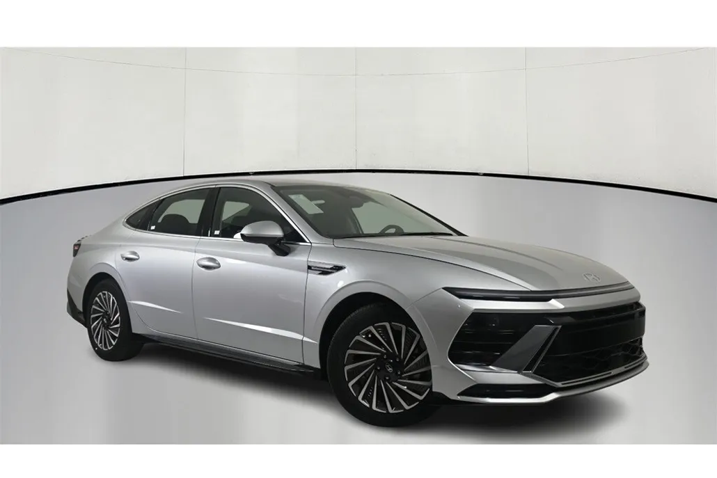2025 Hyundai Sonata Hybrid SEL photo 1