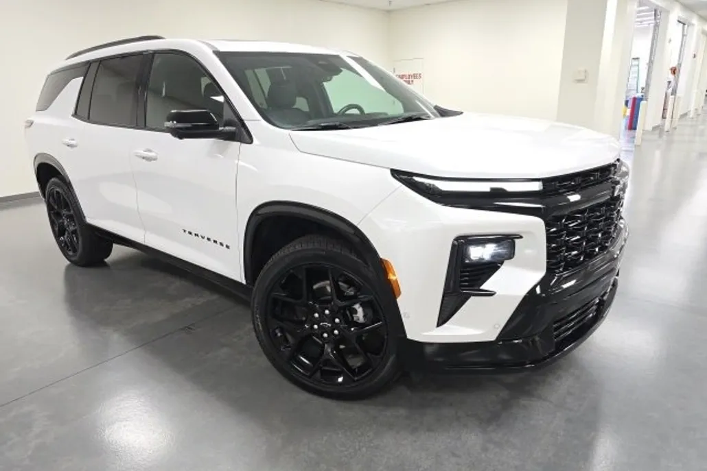 2024 Chevrolet Traverse RS photo 1