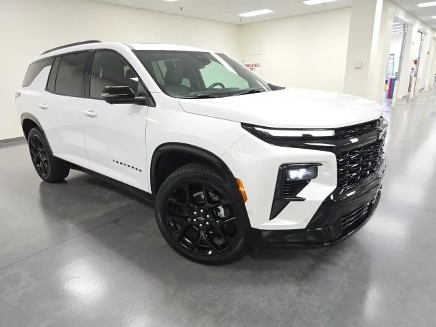 2024 Chevrolet Traverse RS photo 1