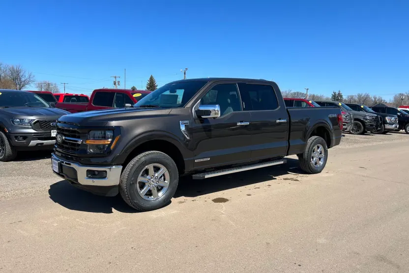 2024 Ford F-150 XLT photo 1