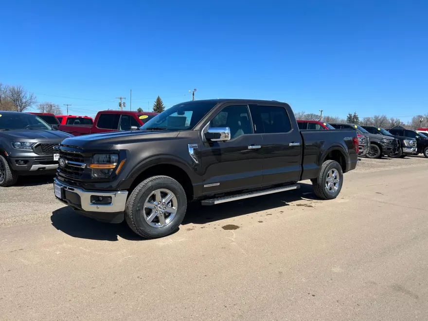 2024 Ford F-150 XLT photo 1