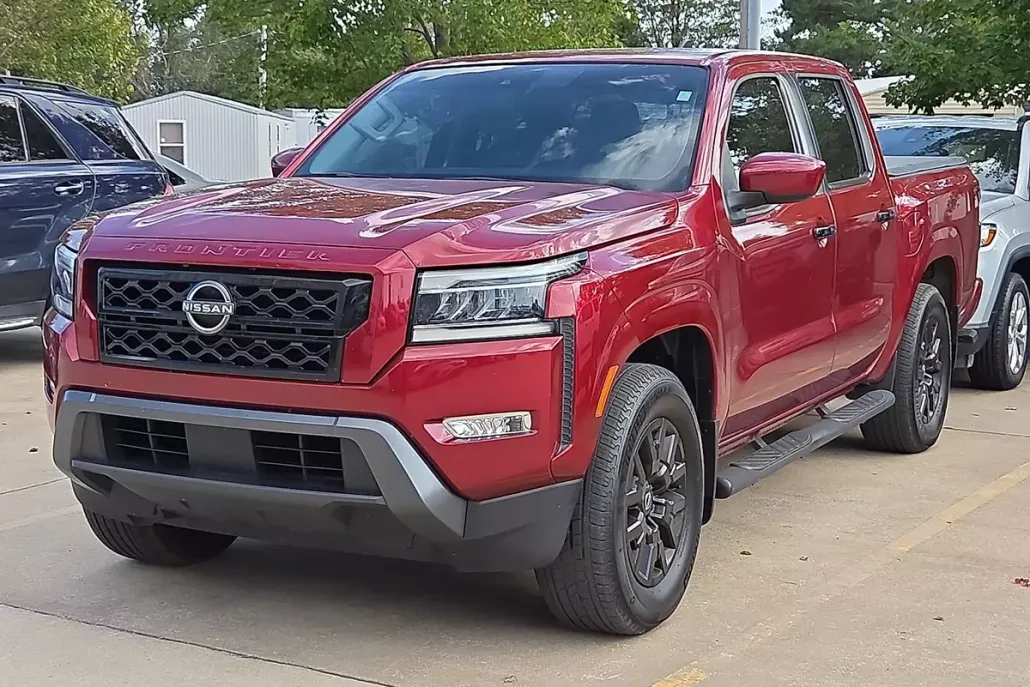 2022 Nissan Frontier Crew Cab SV photo 1