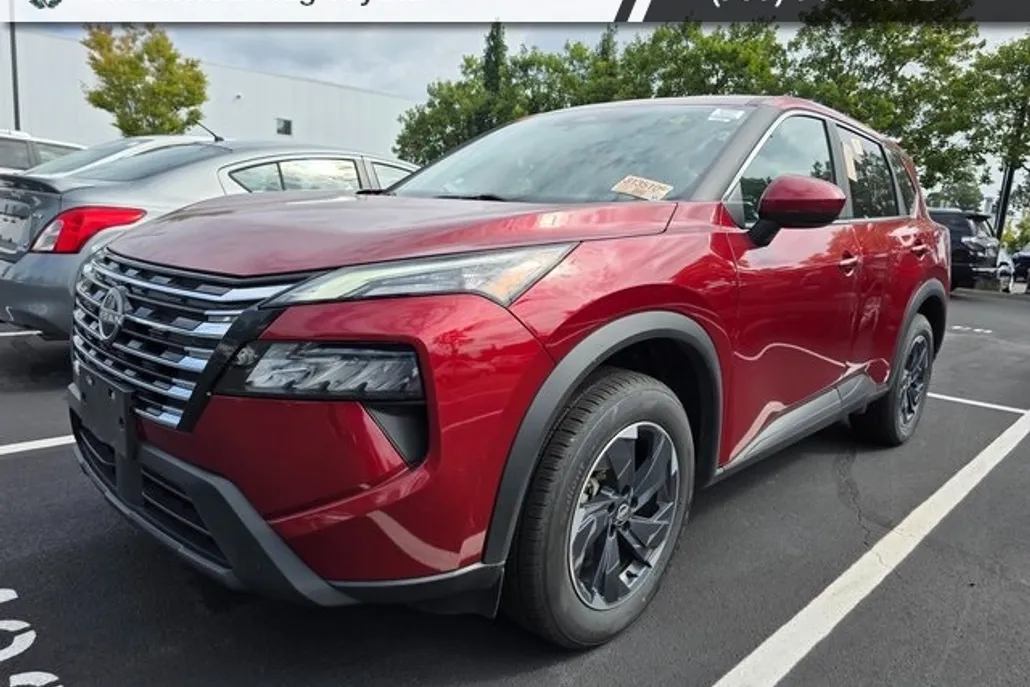 2024 Nissan Rogue SV photo 1