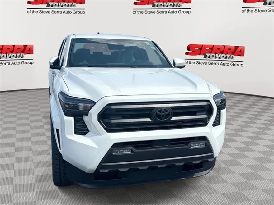 2025 Toyota Tacoma SR5 photo 1