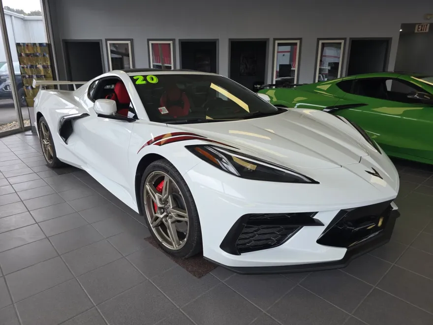 2020 Chevrolet Corvette Stingray 3LT photo 1