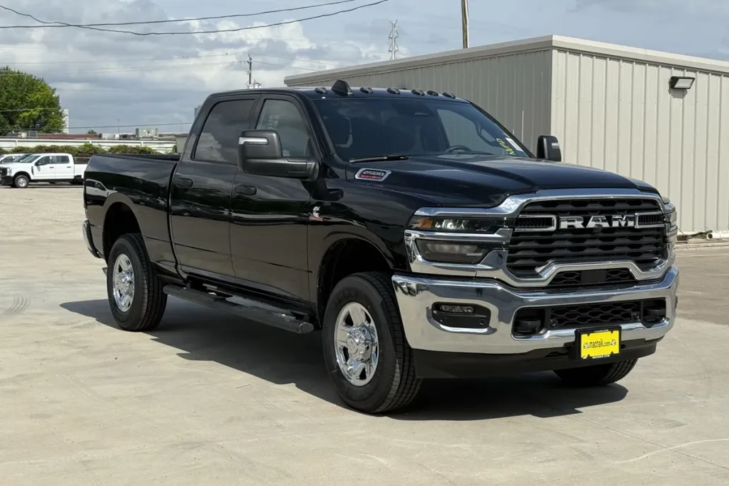 2025 Ram 2500 Tradesman photo 1