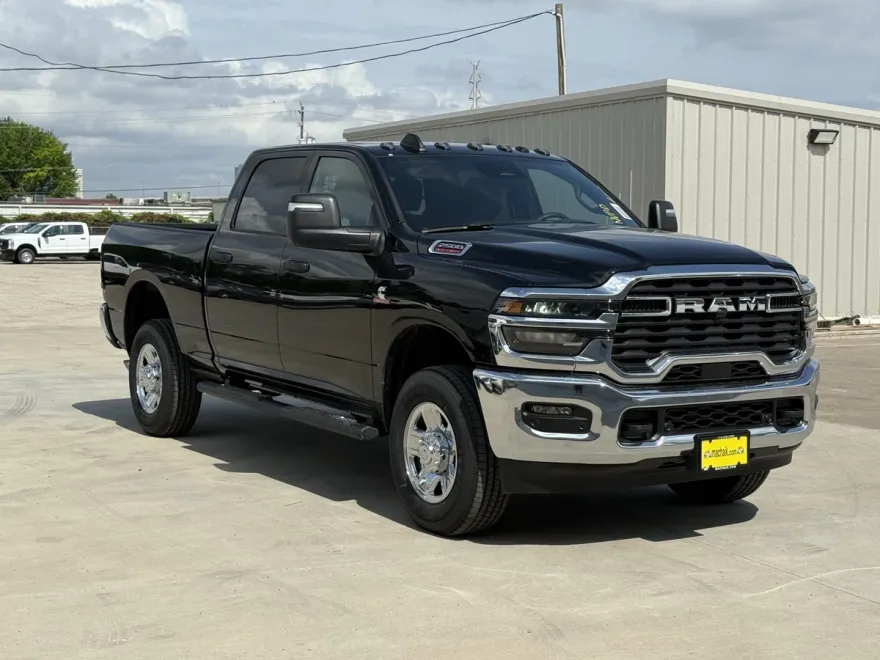 2025 Ram 2500 Tradesman photo 1