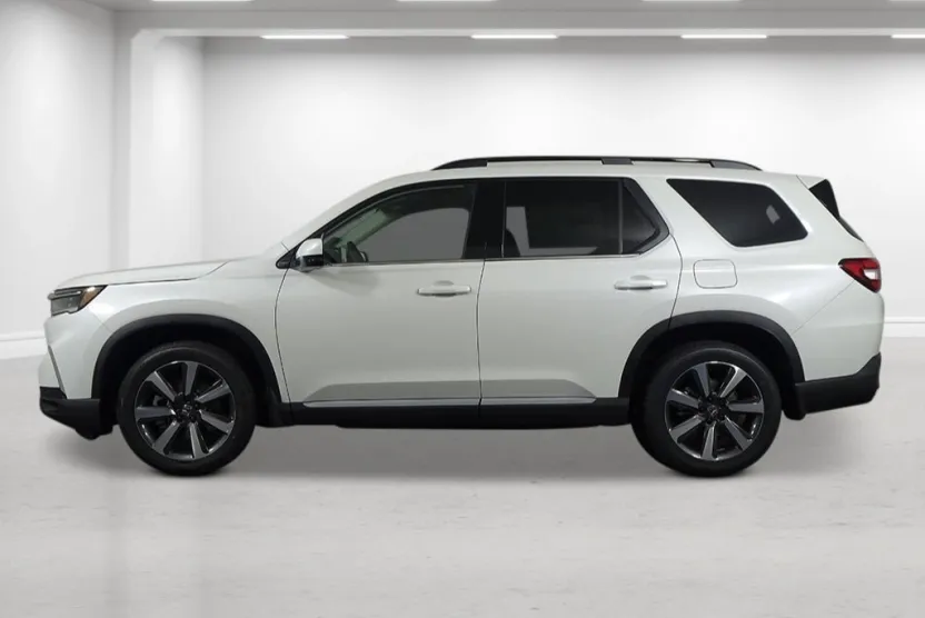 2025 Honda Pilot Touring photo 1