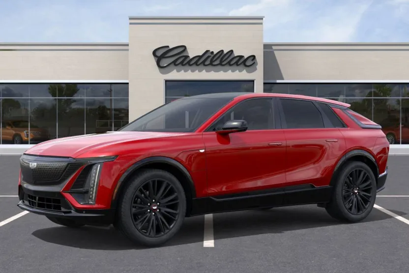 2025 Cadillac Lyriq Sport photo 1