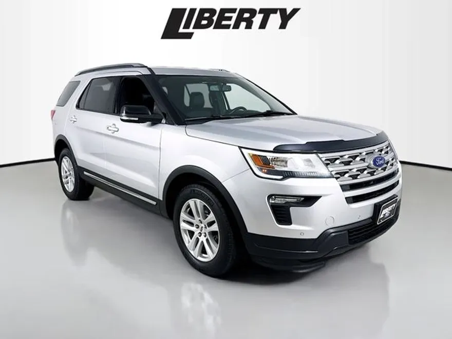 2018 Ford Explorer XLT photo 1