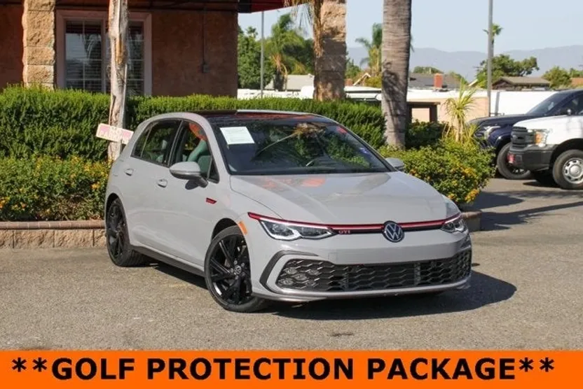 2023 Volkswagen Golf GTI SE photo 1