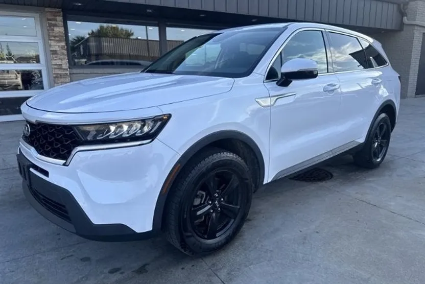 2021 Kia Sorento LX photo 1