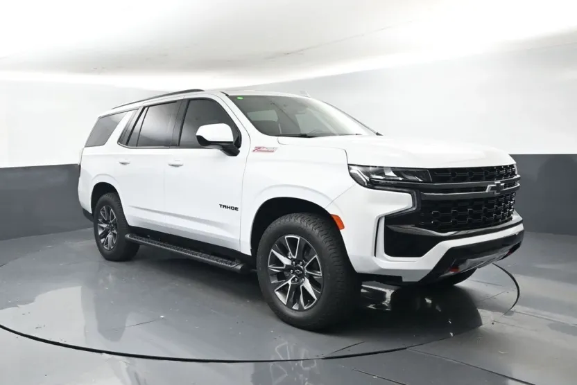 2021 Chevrolet Tahoe Z71 photo 1