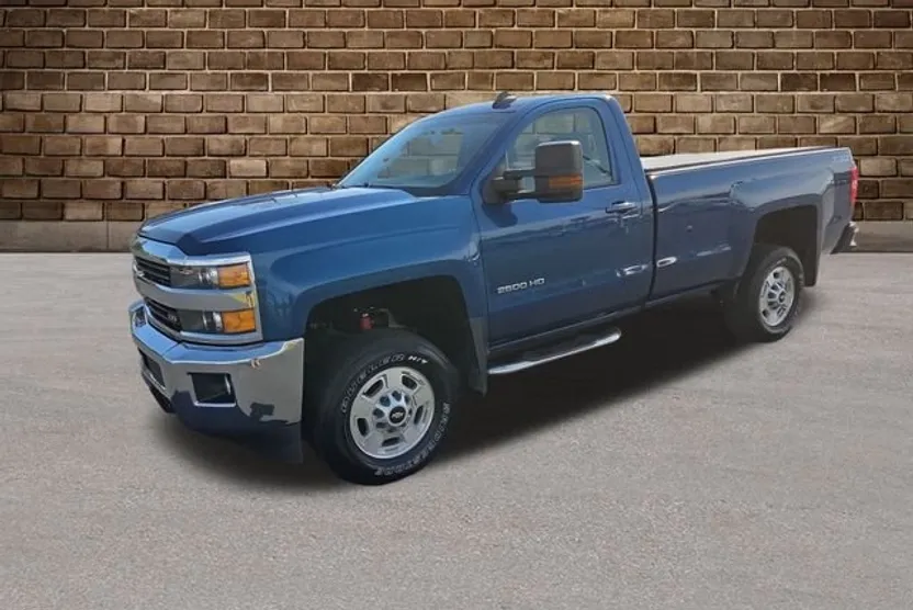 2015 Chevrolet Silverado 2500HD LT photo 1