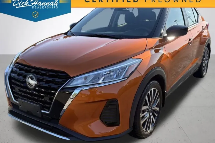 2022 Nissan Kicks SV photo 1