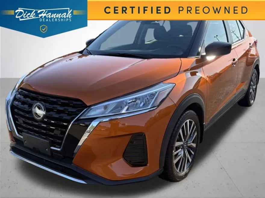2022 Nissan Kicks SV photo 1