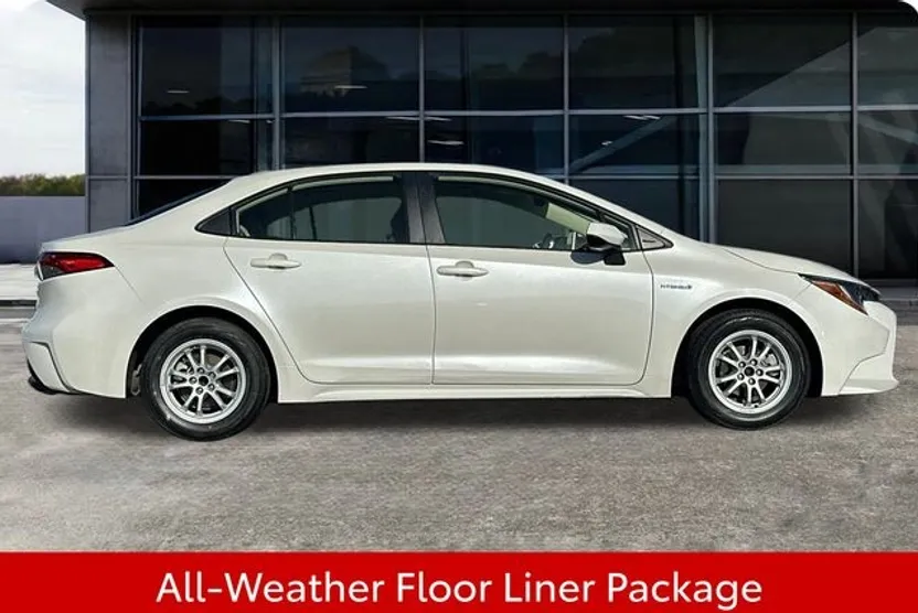 2020 Toyota Corolla Hybrid LE photo 1