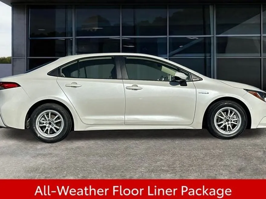 2020 Toyota Corolla Hybrid LE photo 1
