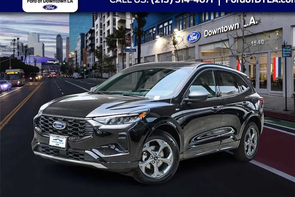 2024 Ford Escape ST-Line photo 1