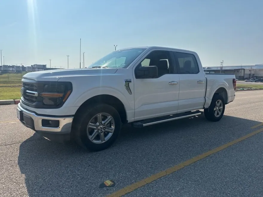 2024 Ford F-150 XLT photo 1
