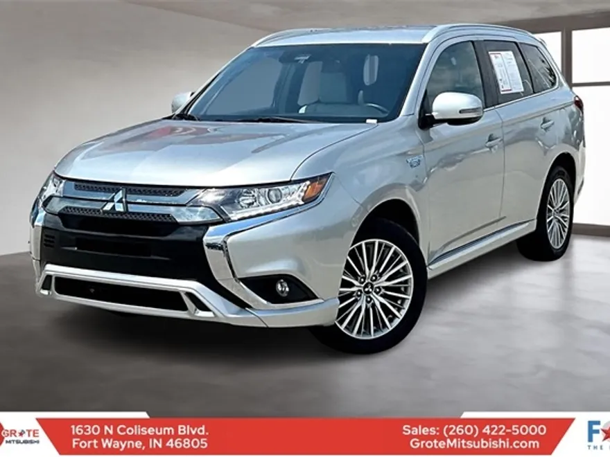 2022 Mitsubishi Outlander PHEV LE photo 1