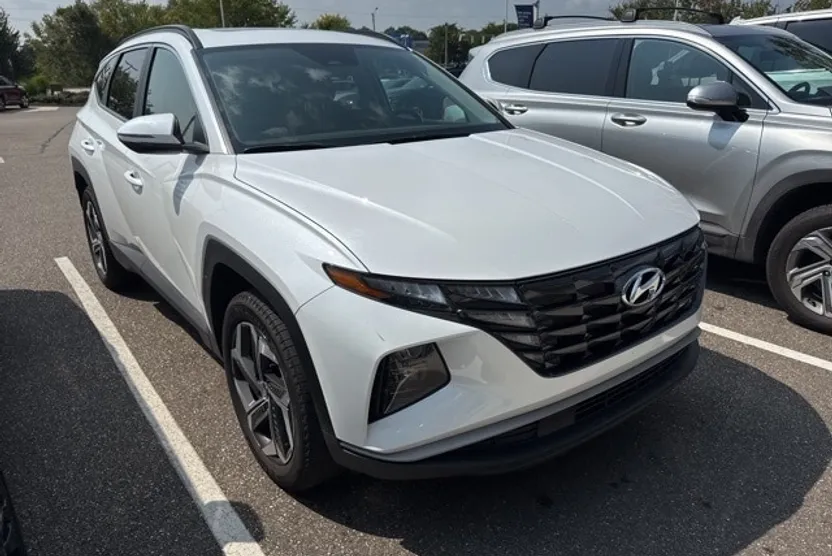 2022 Hyundai Tucson SEL Convenience photo 1